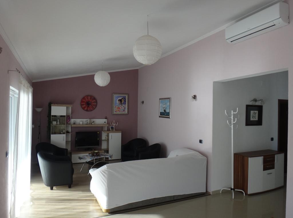 Apartments Selina Vinišće Rum bild