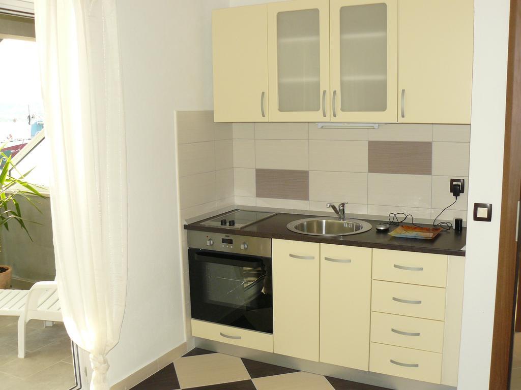 Apartments Selina Vinišće Rum bild